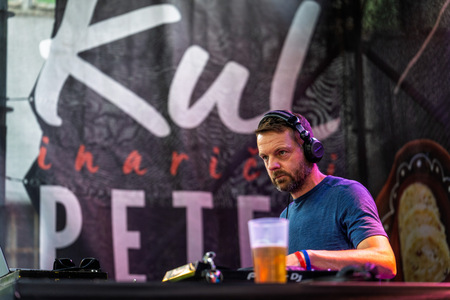 2026-08-14 KUL Petek-35